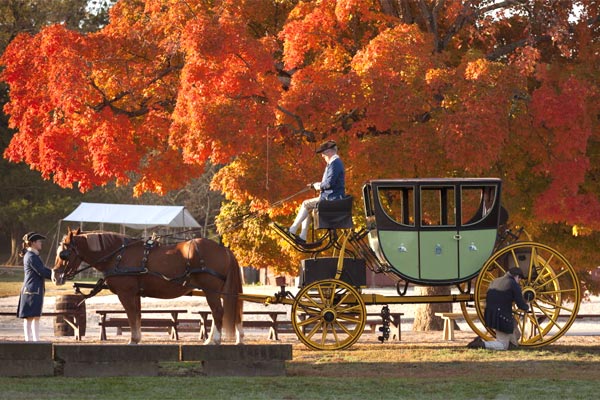 Come Visit Virginia's Colonial Capital this Autumn and through the Holidays!